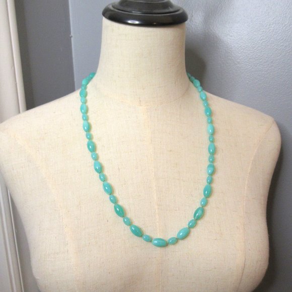 Uranium Glass bead Necklace - Picture 10 of 11